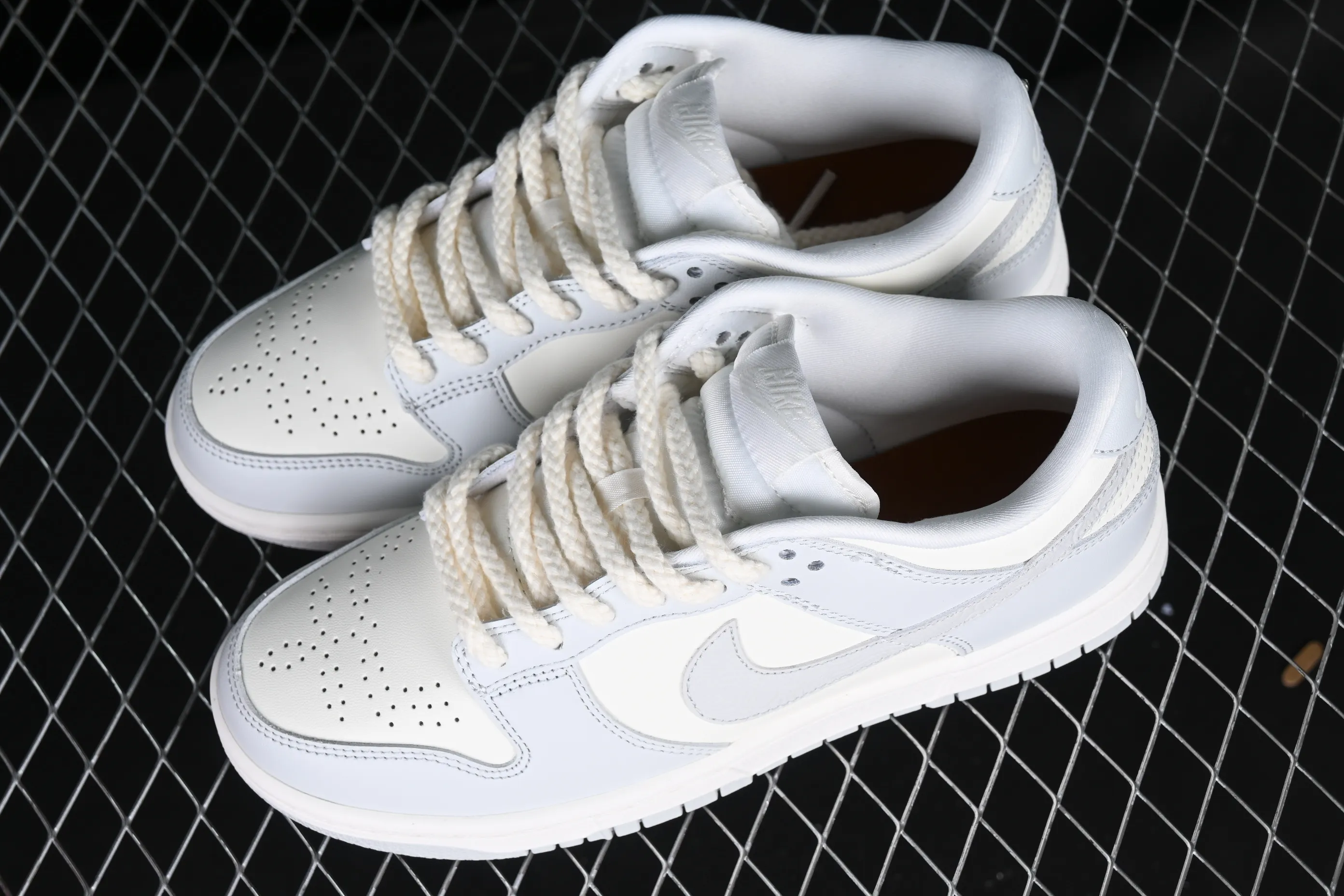 All categories Nk SB Dunk series Nk SB Dunk Low low-top sneakers Nk Dunk Low "Needlework" embossed gray SB low-top sports and leisure sneakers FJ4553-133